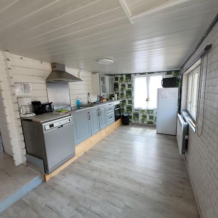 Beau Chalet 6 Personnes Avec Jacuzzi Tilly-sur-Seulles Exterior foto